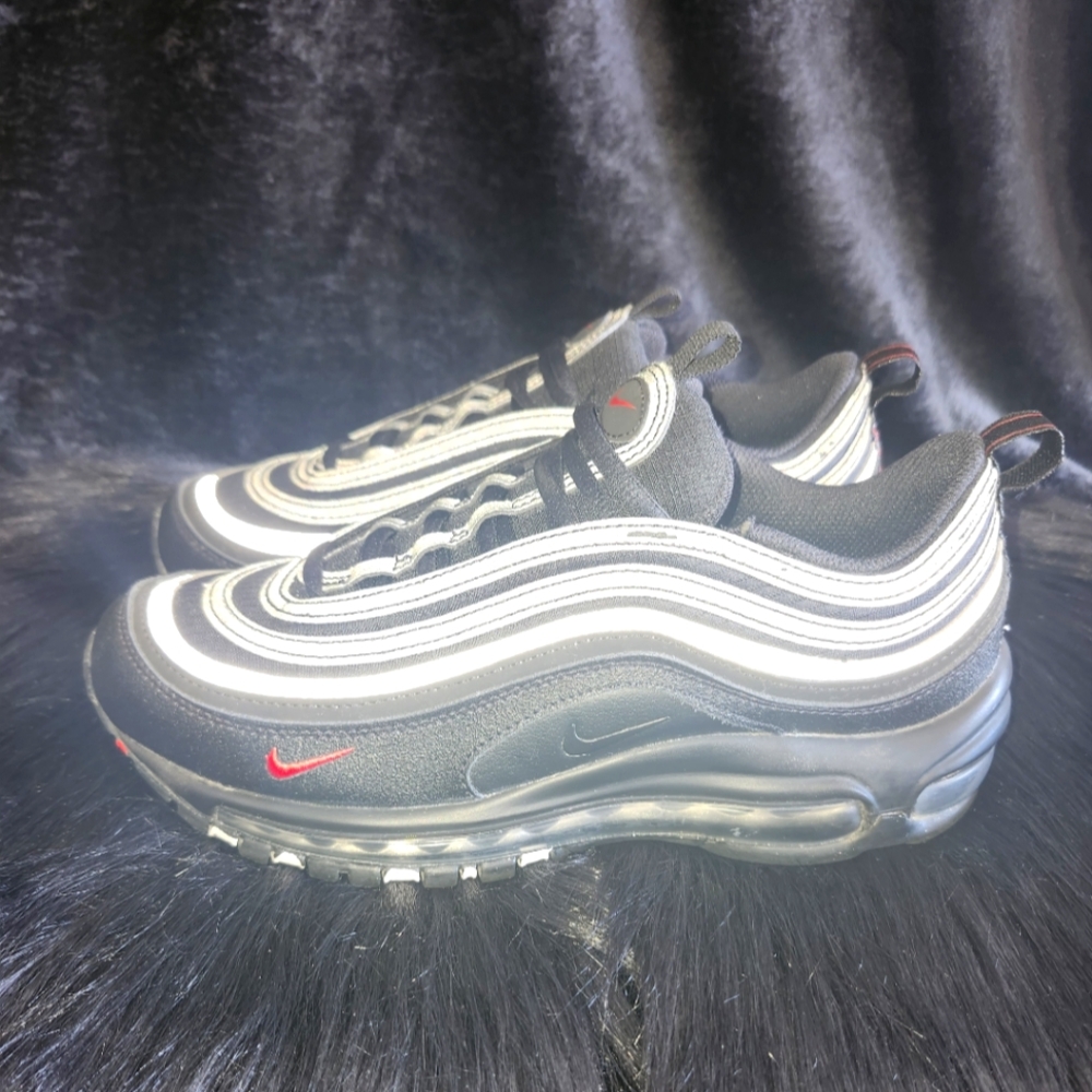 Airmax 97. Size 6 Youth. Black, White Red.